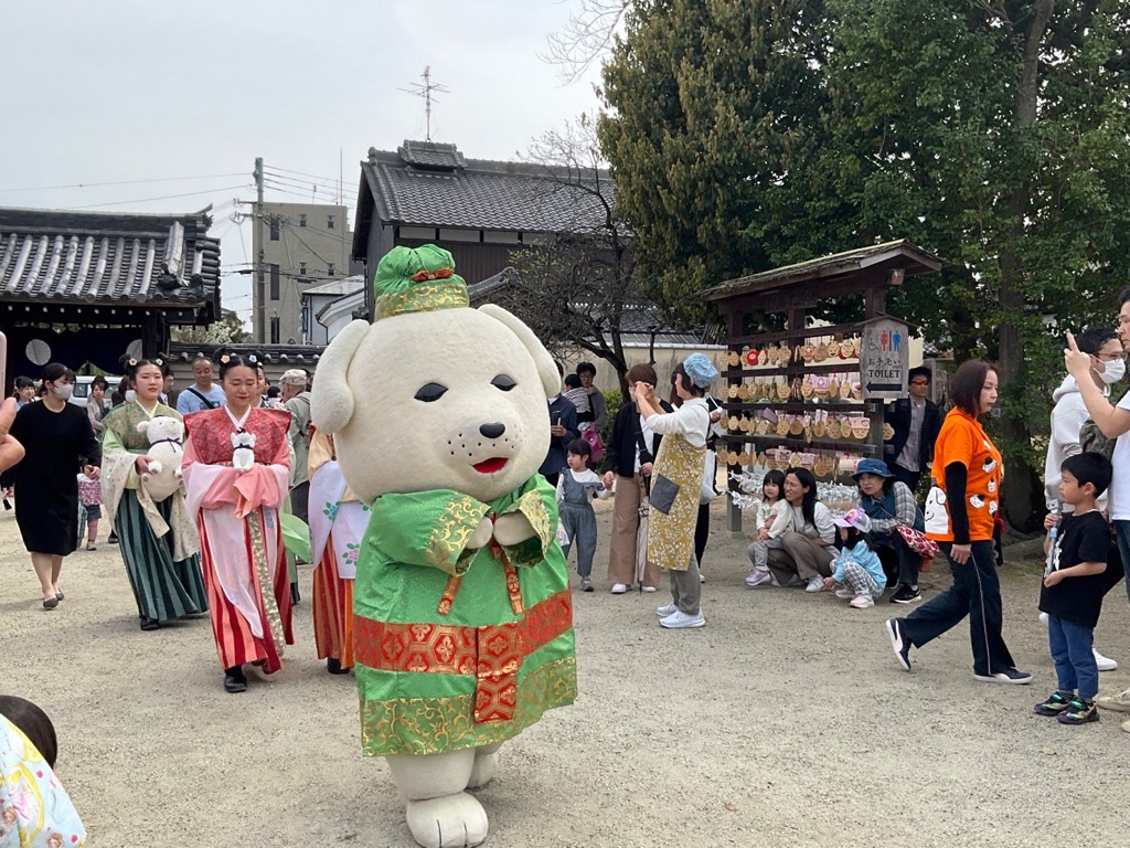 達磨会稚児行列