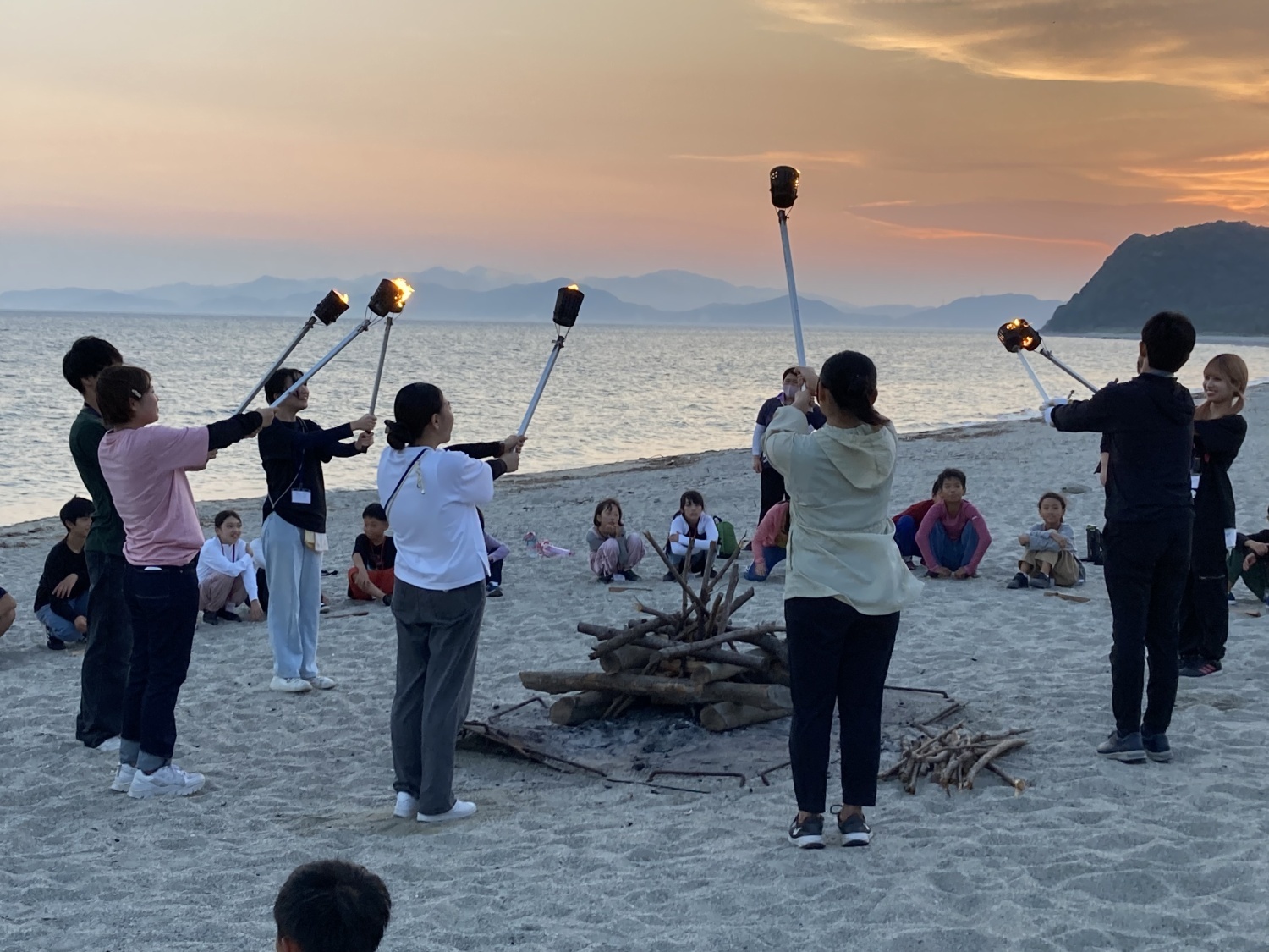 キャンプファイヤー